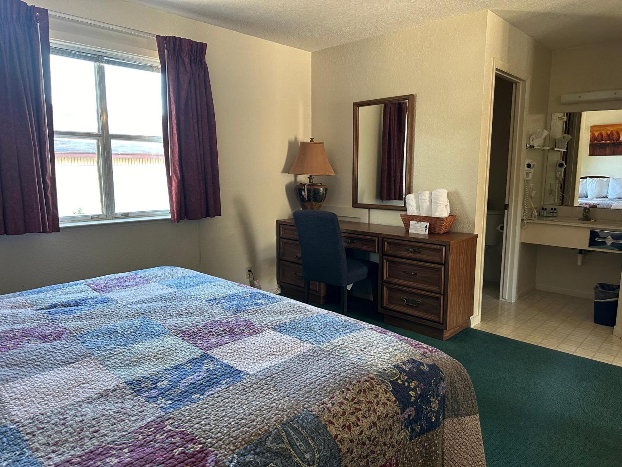 Sunset Inn And Suites Fredericksburg Eksteriør billede