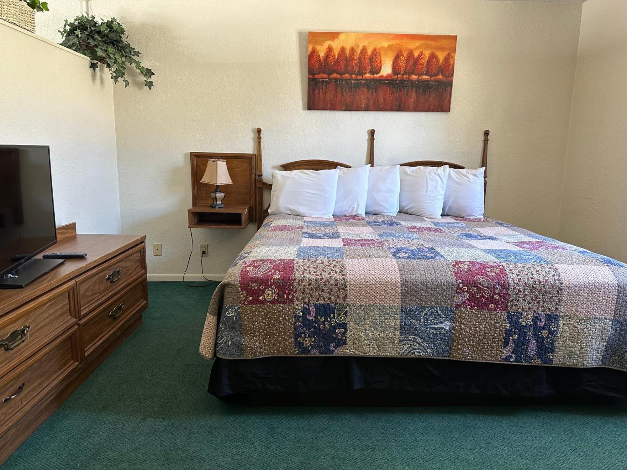 Sunset Inn And Suites Fredericksburg Eksteriør billede