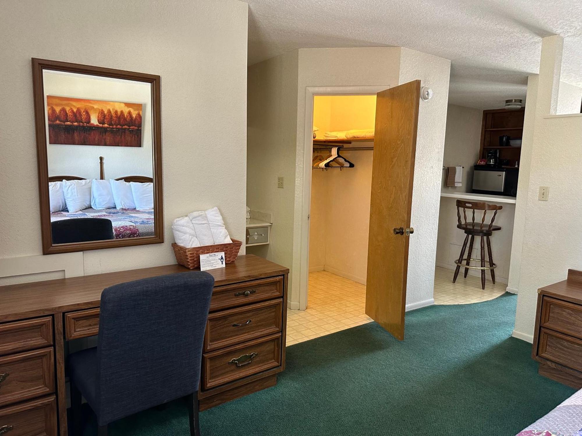 Sunset Inn And Suites Fredericksburg Eksteriør billede